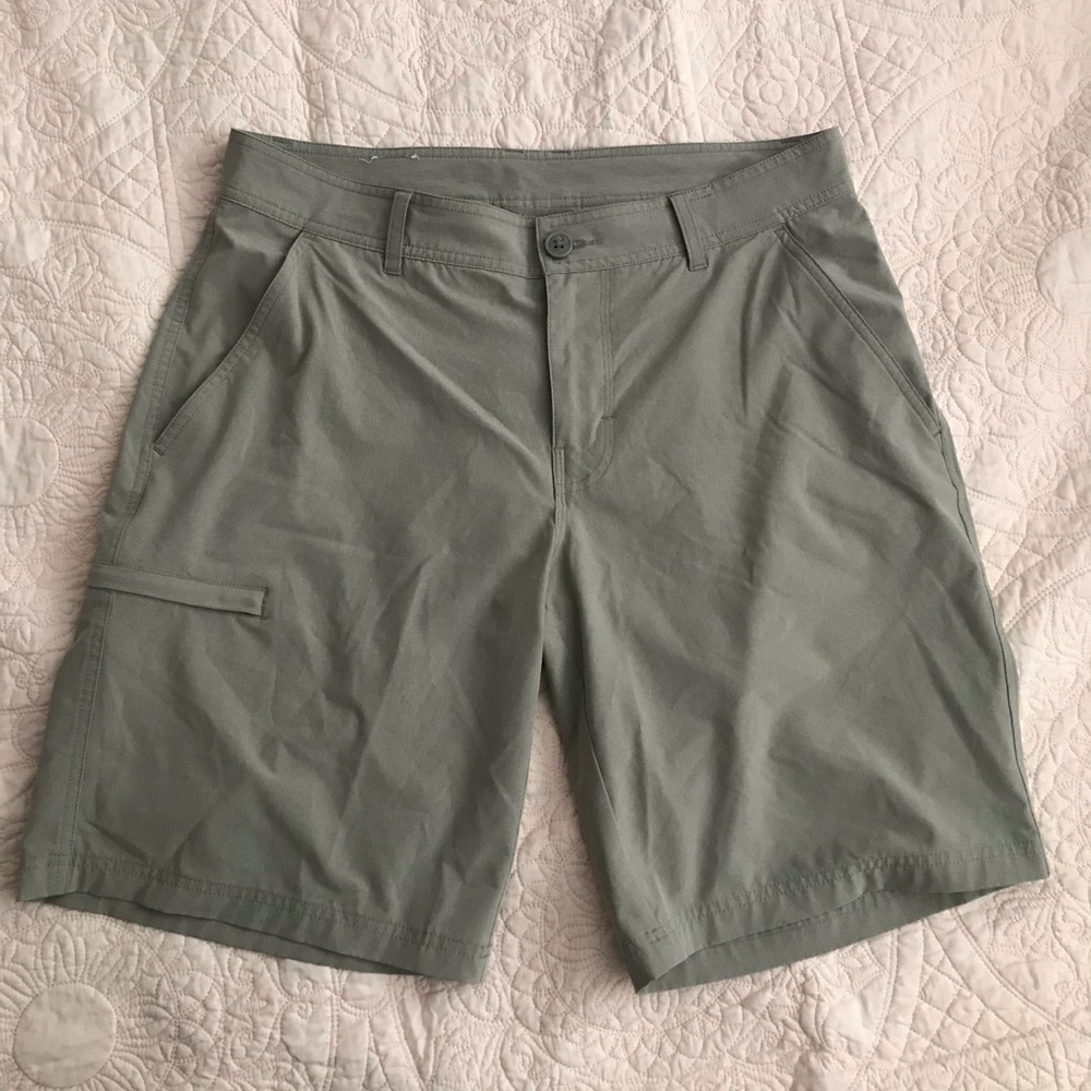 Men’s Size 34W 10L Columbia Shorts